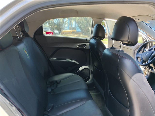HYUNDAI HB20 1.6A COMF - 2014/2015 — foto 14 de 40