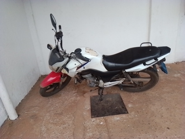 Honda CG 150 Titan EX 2015 em leilão