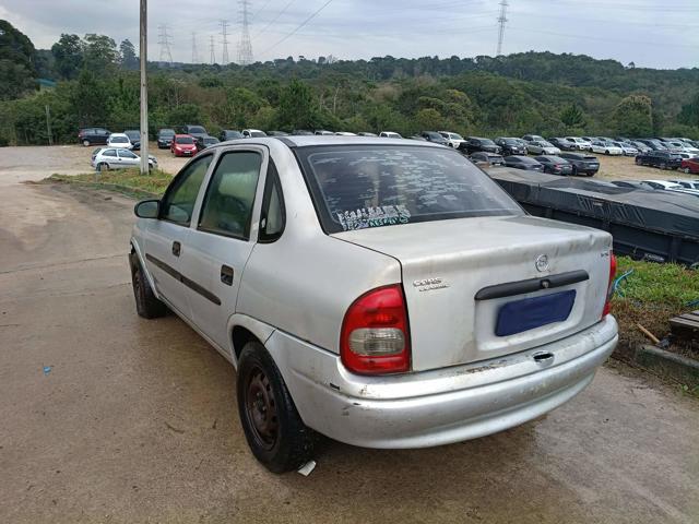 CHEVROLET CORSA CLASSIC - 2003/2003 — foto 4 de 21