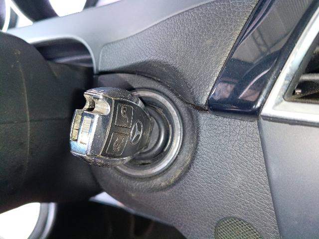 MERCEDES-BENZ C 180 CGI - 2012/2012 — foto 29 de 34