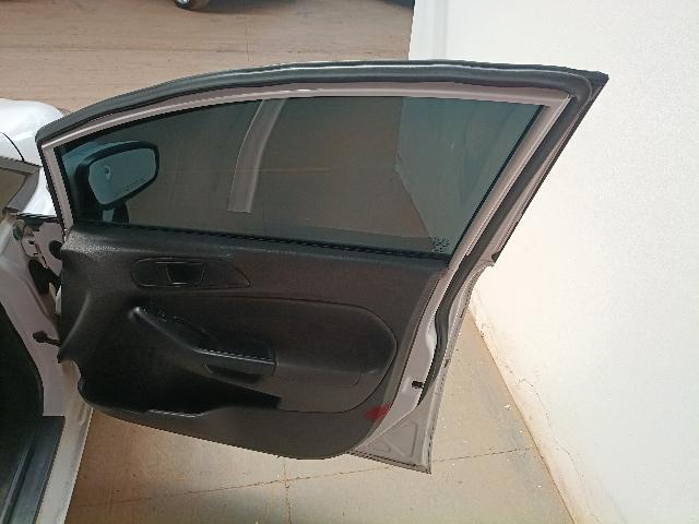 FORD FIESTA HA 1.5L S - 2013/2014 — foto 21 de 39