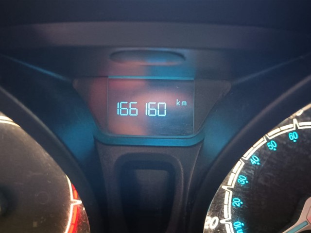 FORD FIESTA HA 1.5L S - 2013/2014 — foto 7 de 39
