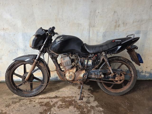 Honda CG 125 FAN KS 2014 em leilão