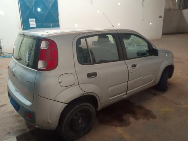 FIAT UNO VIVACE 1.0 - 2013/2014 — foto 3 de 36