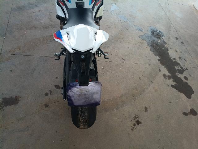 BMW S1000 RR - 2022/2022 — foto 14 de 16