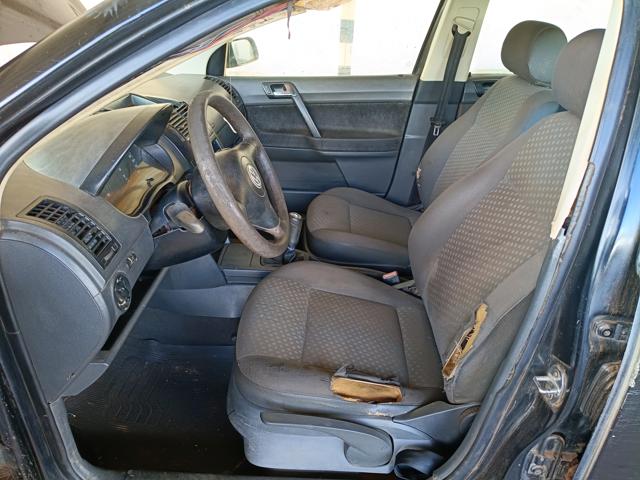 VOLKSWAGEN POLO SEDAN 1.6 - 2005/2005 — foto 12 de 28