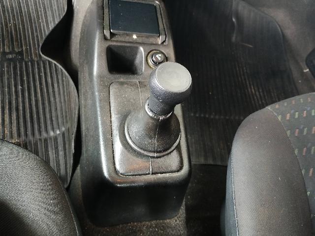 VOLKSWAGEN GOL 1.0 - 2005/2005 — foto 8 de 32