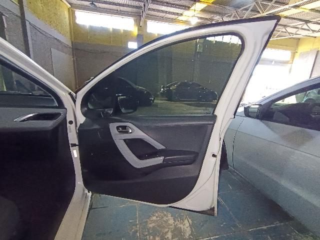 PEUGEOT 208 ACTIVE - 2013/2014 — foto 11 de 27