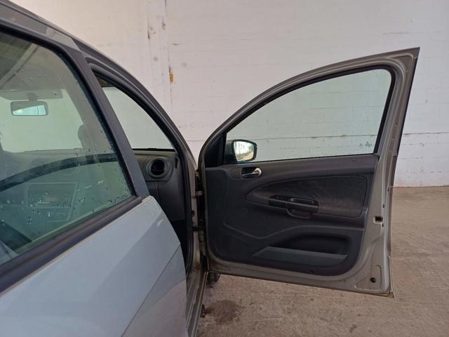 VOLKSWAGEN VOYAGE CL MB - 2015/2016 — foto 14 de 26