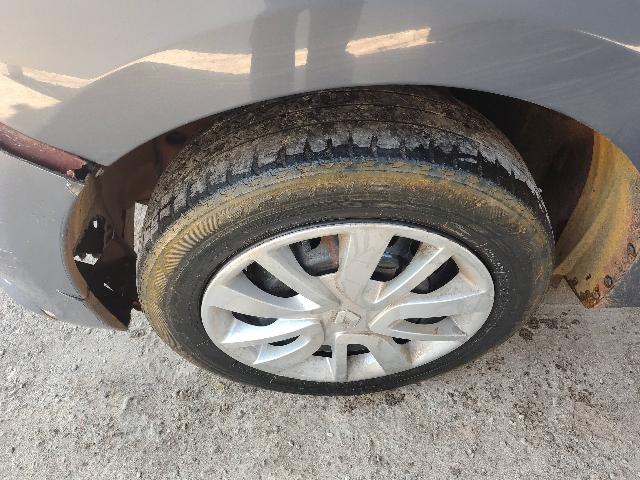 Foto 37 de 39: SANDERO EXP16SCE - 2017/2018