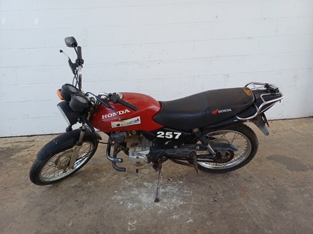 HONDA - CG 125 FAN - leilão extrajudicial - TERESINA PI - lance mínimo R$ 2.300