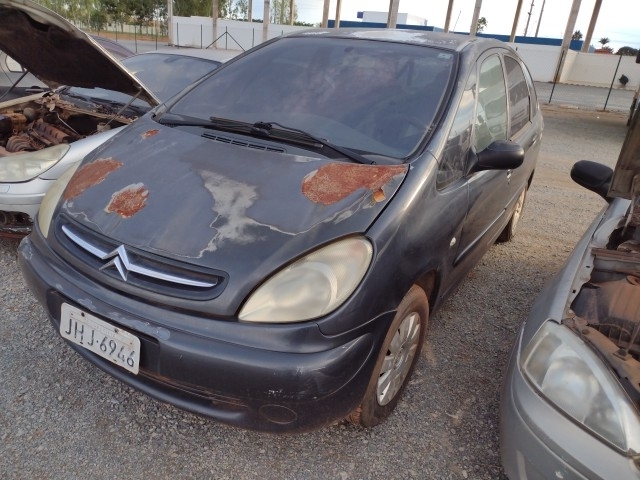 CITROEN - PICASSO 16GLXFLX - leilão extrajudicial - SAMAMBAIA DF - lance mínimo R$ 10.400