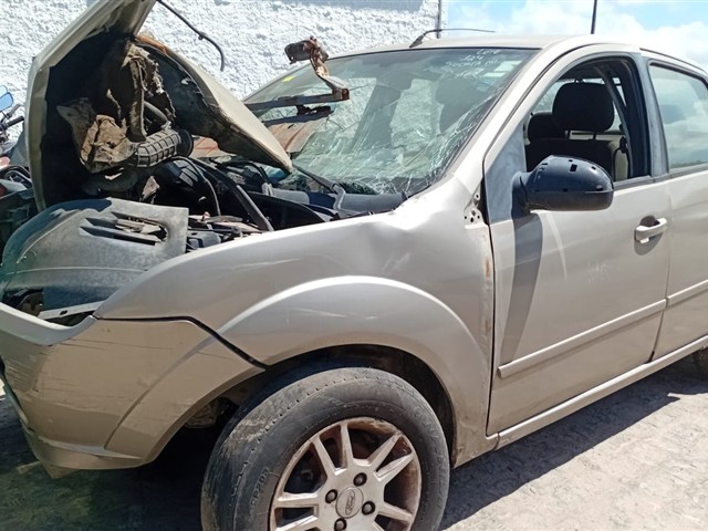 Ford Fiesta SEDAN1.6FLEX 2010