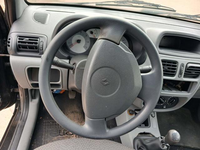 RENAULT CLIO CAM1016VH - 2009/2009 — foto 6 de 24
