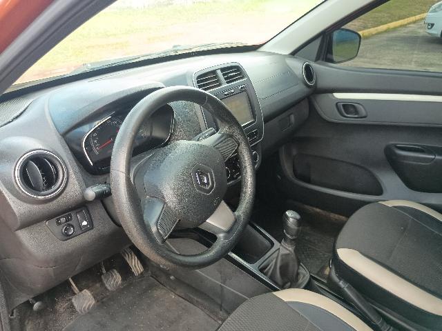 RENAULT KWID INTENS 10MT - 2017/2018 — foto 16 de 40