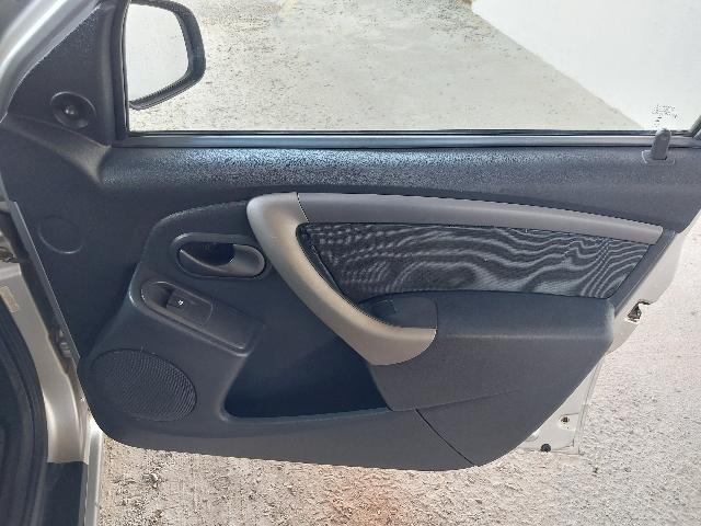 RENAULT SANDERO EXP 16 - 2011/2012 — foto 22 de 40