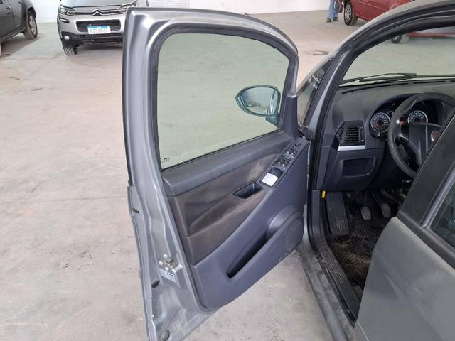IDEA ESSENCE 1.6 16V FLEX - 2013/2013 — foto 12 de 26