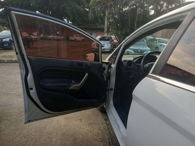 FORD FIESTA SE - 2012/2013 — foto 13 de 40