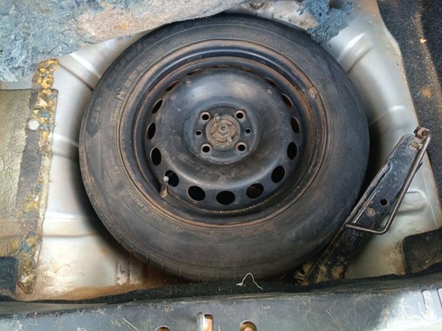 FIAT PALIO ATTRACTIV 1.0 - 2012/2012 — foto 18 de 27