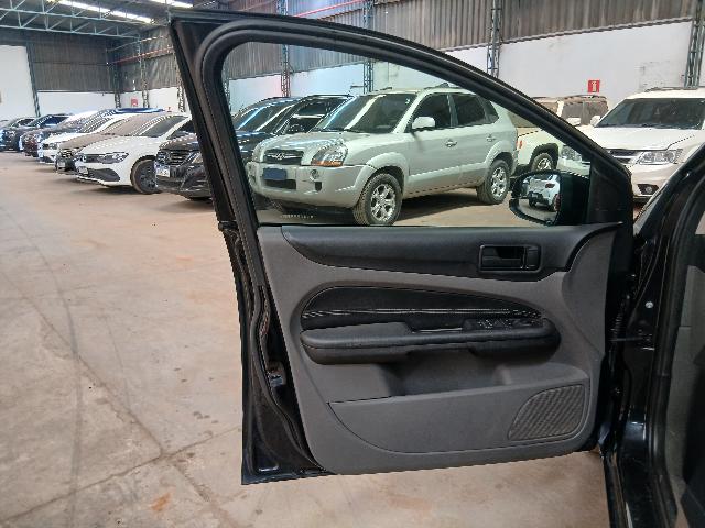 FORD FOCUS HC FLEX - 2012/2013 — foto 17 de 40