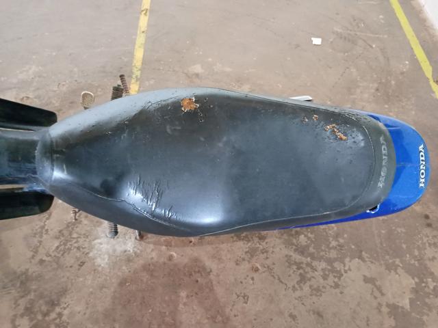 HONDA C100 BIZ - 2004/2004 — foto 9 de 13