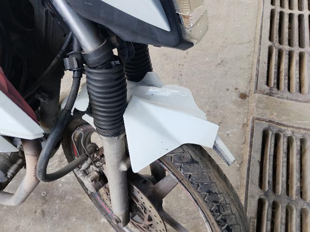 YAMAHA YS150 FAZER SED - 2014/2014 — foto 18 de 25