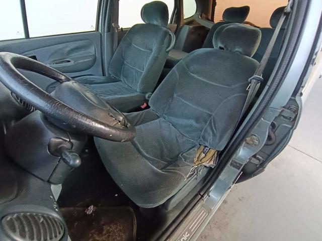 RENAULT SCENIC RXE 2.0 - 1999/2000 — foto 19 de 24