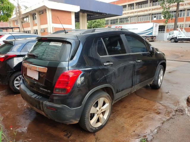 CHEVROLET TRACKER LTZ AT - 2013/2014 — foto 3 de 31