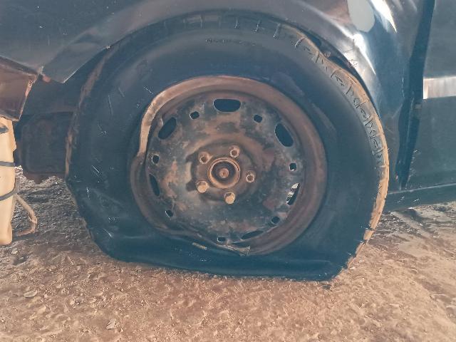 VOLKSWAGEN FOX 1.0 - 2006/2006 — foto 10 de 27