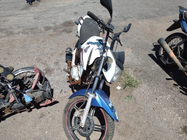 HONDA - CG 150 TITAN EX - leilão extrajudicial - SAMAMBAIA DF - lance mínimo R$ 4.200