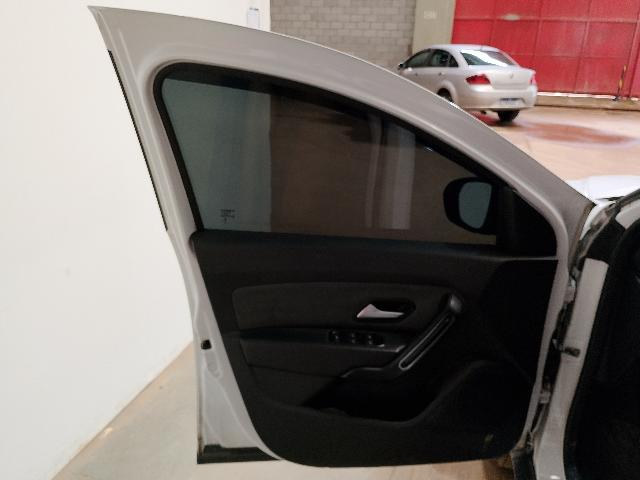 Foto 13 de 35: DUSTER INTP MT - 2024/2025