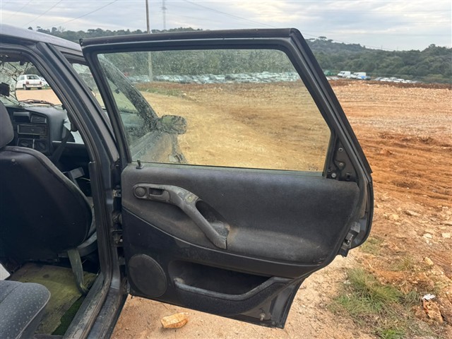 VOLKSWAGEN PASSAT - 1995/1995 — foto 14 de 22