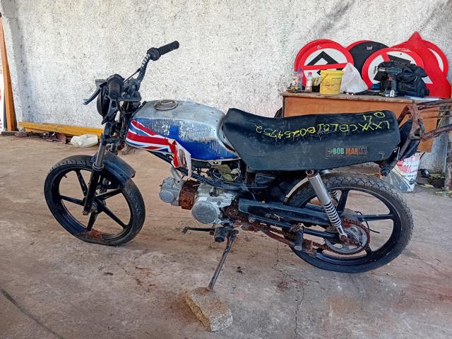 -- - 50cc -- - 50cc