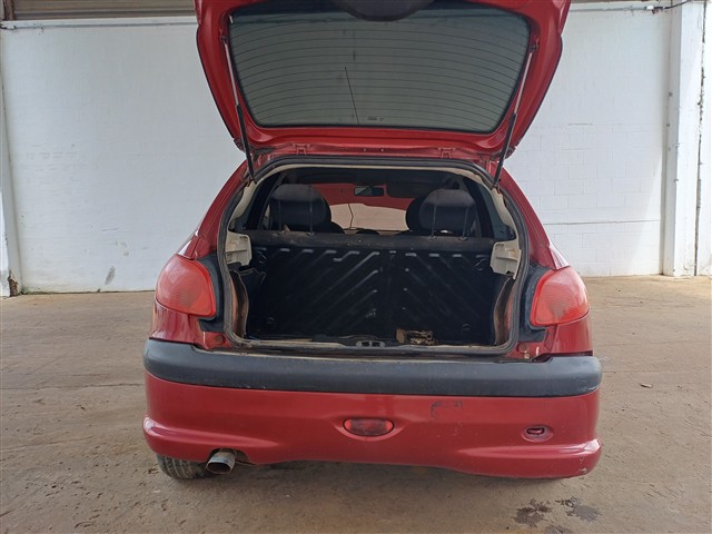 PEUGEOT 206 14 PRESEN FX - 2007/2008 — foto 22 de 26