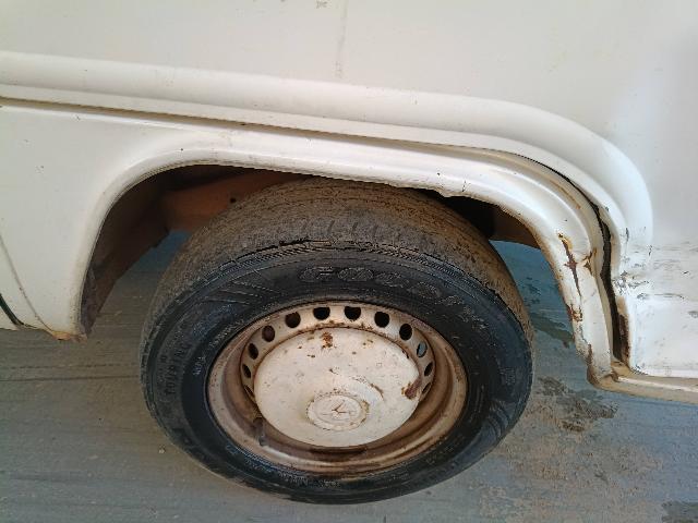 VOLKSWAGEN KOMBI - 2004/2005 — foto 10 de 23