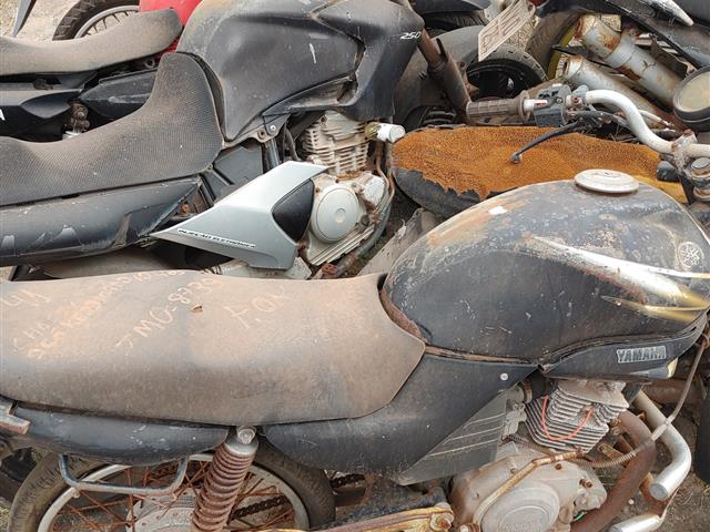 YAMAHA - YBR 125E - leilão extrajudicial - SÃO LUÍS MA - lance mínimo R$ 300