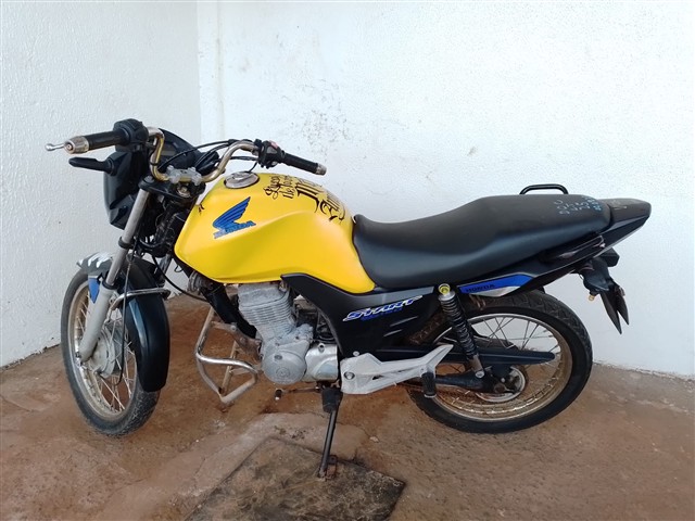 Honda CG 125 FAN KS 2014 em leilão