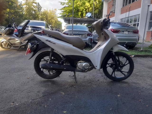 HONDA BIZ EX - 2025/2025 — foto 4 de 29