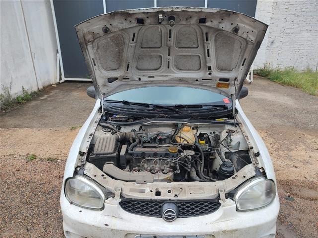 Foto 18 de 24: CORSA WIND - 2000/2000