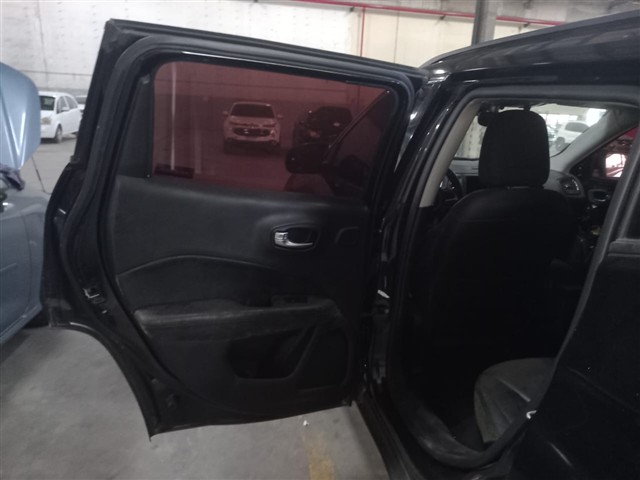 JEEP COMPASS LONGITUDE D - 2018/2018 — foto 36 de 40