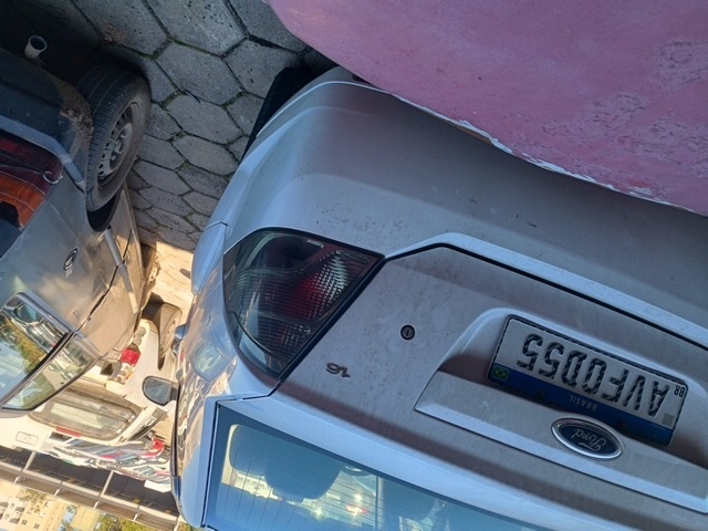 FORD FIESTA SEDAN1.6FLEX - 2011/2012 — foto 9 de 10