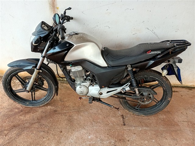Honda Cg150 FAN Esdi 2015 em leilão