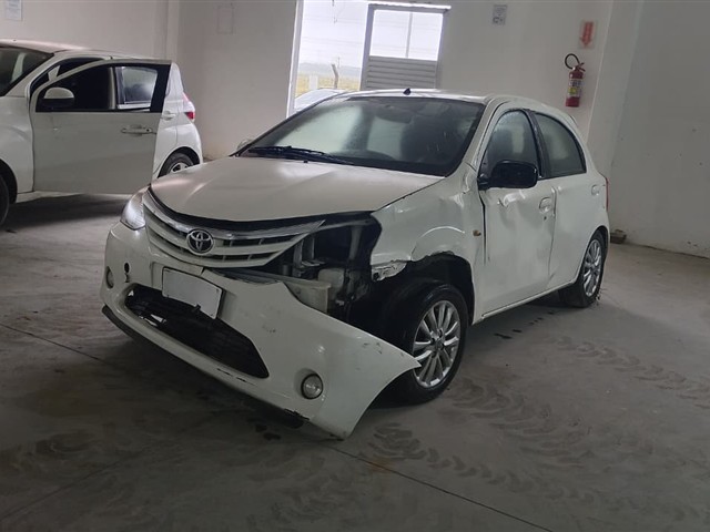 TOYOTA ETIOS HB XLS - 2013/2013