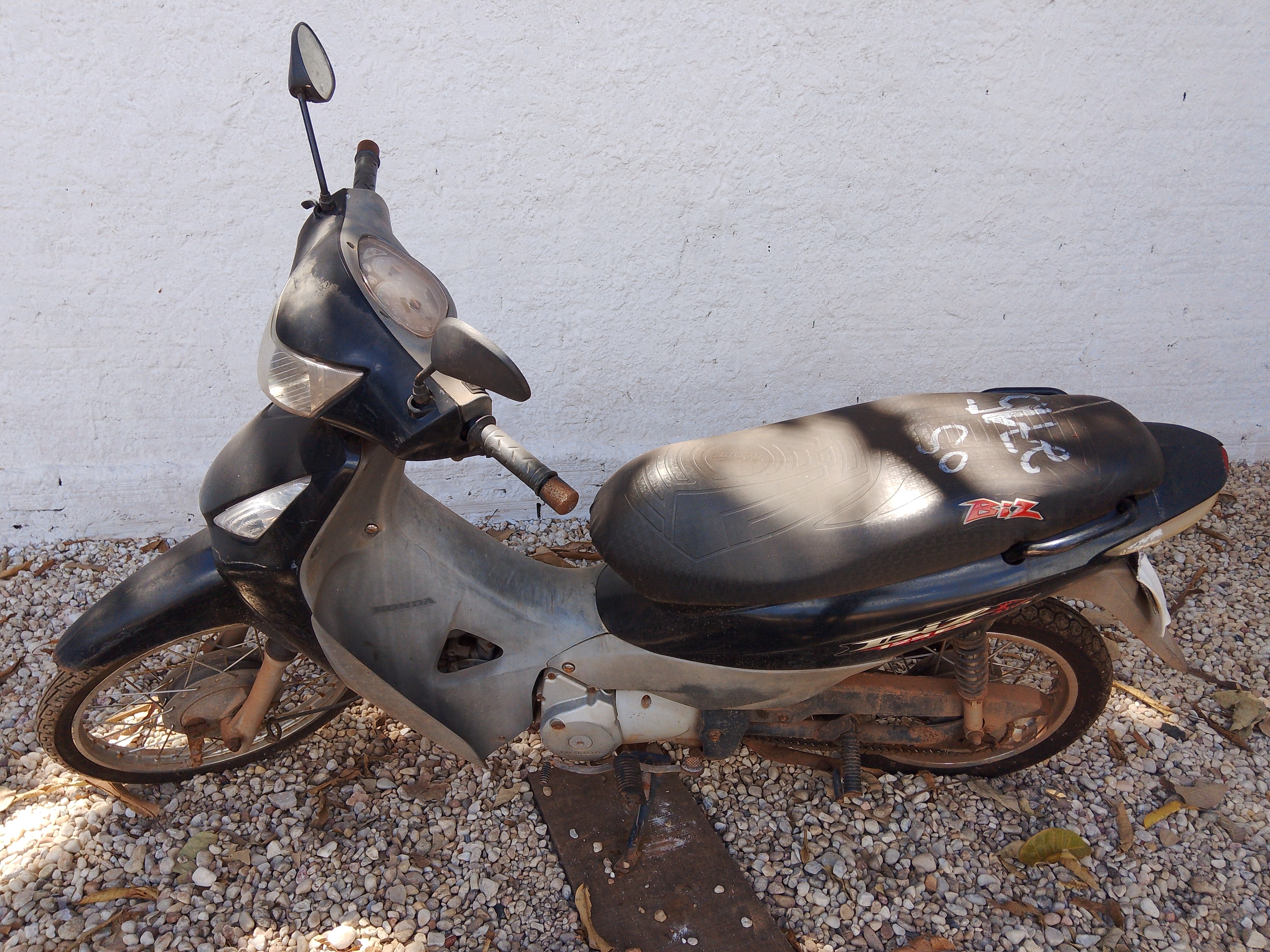 HONDA - BIZ 125 ES - leilão extrajudicial - DOM ELISEU PA - lance mínimo R$ 3.256