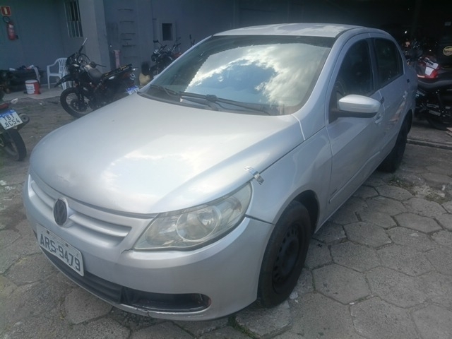 Volkswagen Voyage 1.0 2010 em leilão