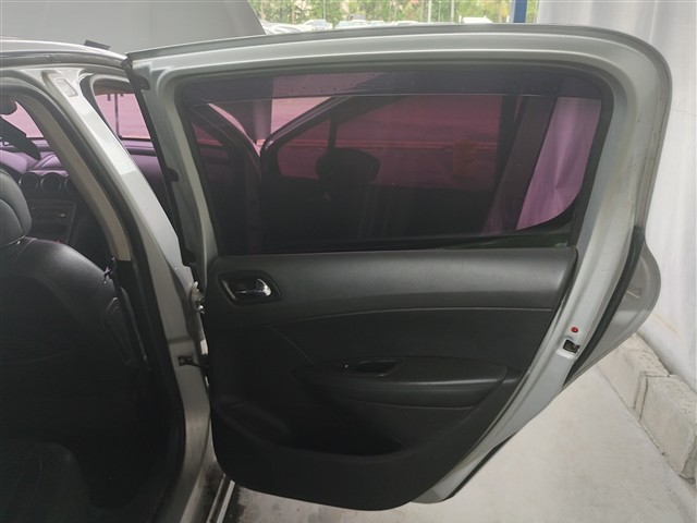 PEUGEOT 308 FELINE - 2012/2013 — foto 21 de 34