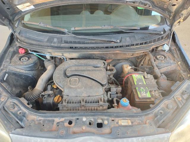FIAT UNO WAY 1.0 - 2011/2012 — foto 13 de 33
