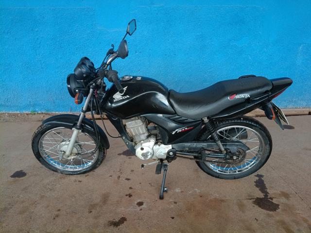 Honda CG 125 FAN KS 2013 em leilão