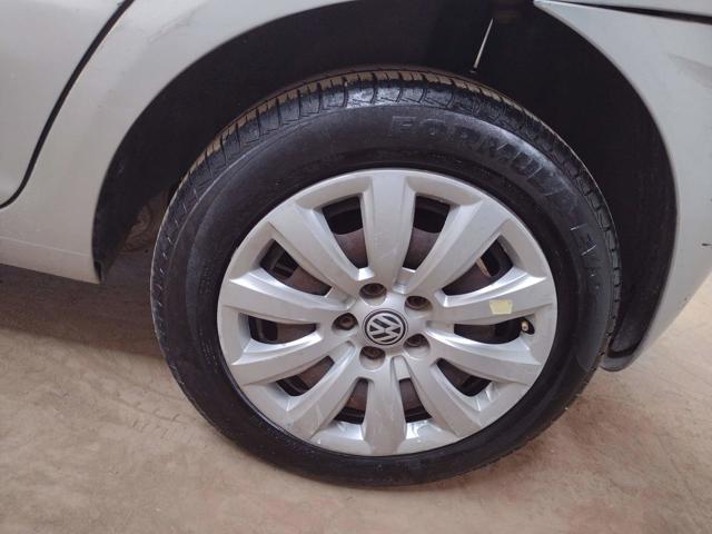 VOLKSWAGEN FOX 1.6 GII - 2012/2013 — foto 24 de 29