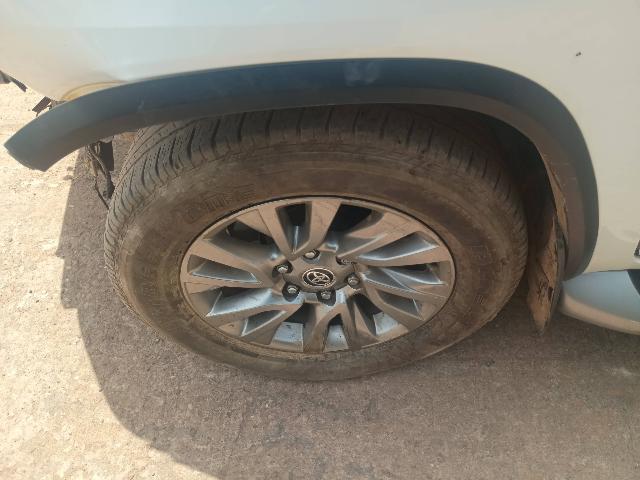 TOYOTA HILUX SWSRXA4FD - 2022/2023 — foto 31 de 40